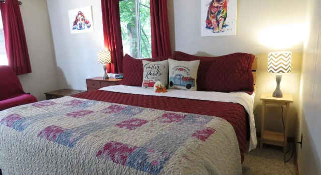 Номер Deluxe Tall Pines Inn