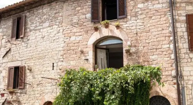Appartamento Giorgio, Varaa Huoneisto Assisi Umbria