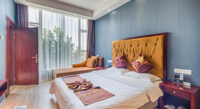 Xichang Qionghaishidi Hotel, Prenota Hotel Xichang Sichuan