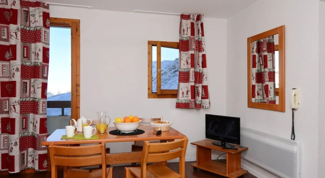 Well-kept Apartment Right on the Slopes of Plagne Soleil