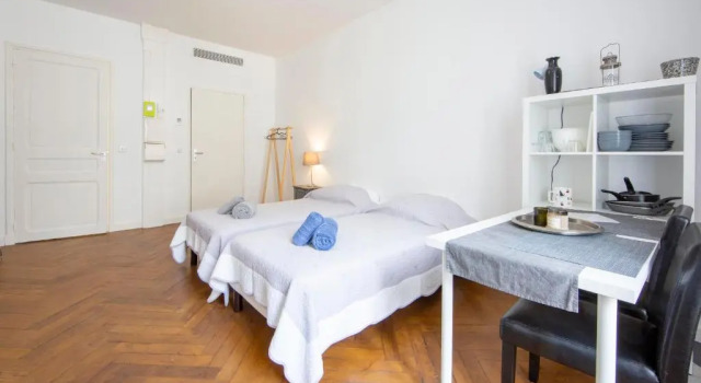 Cosy Apartment 27 M2 In Rue Dantibes And Croisette, Забронировать Апартаменты/квартира Отели Канн с парковкой, рядом с Le Croisette Casino Barriere de Cannes, Парковка