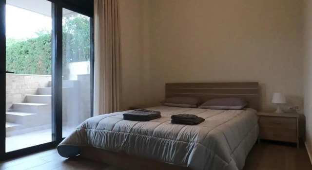 65 sqm modern house with 600 sqm garden for 4 guests, Book Hotel Hotels in Central Greece with Parking, Parking