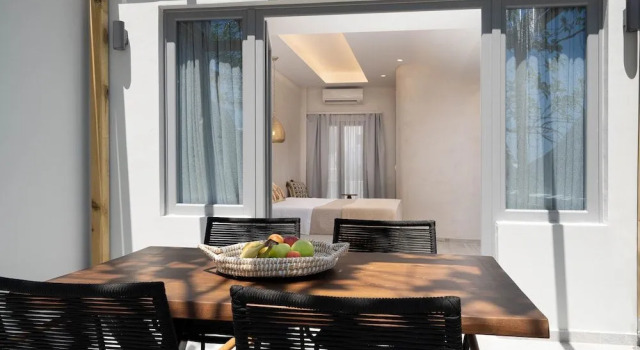 Thousand Stars Suites & Rooms