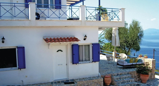 2 Bedroom Lovely Home In Kalamata, Забронировать Отель Отели периферийной единицы Мессения 3 звезды, 3*