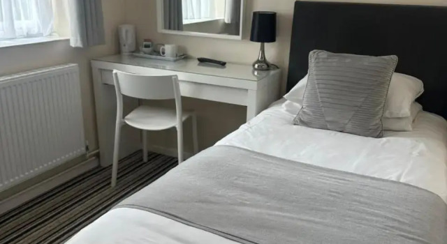 Alder Lodge, Забронировать Отель Кембридж Великобритания, рядом с Кембриджский бизнес-парк