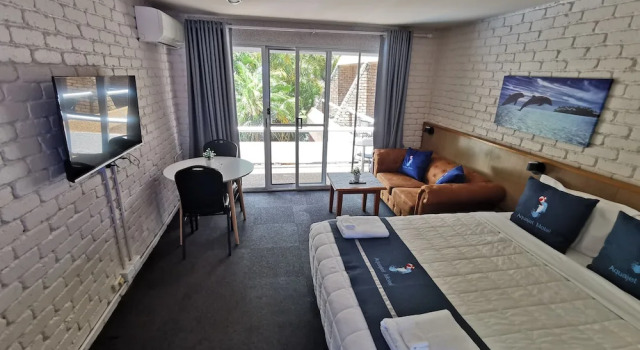 Двухместный номер Superior с балконом и с видом на бассейн Aquajet Motel