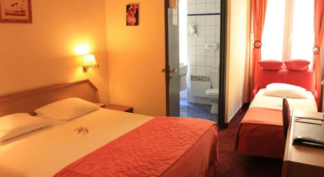 Семейный номер Standard Hôtel Foch