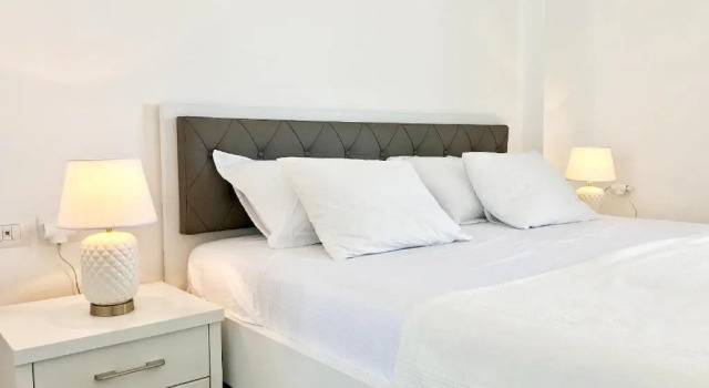 Апартаменты с видом на море Saranda Luxury View Apartment