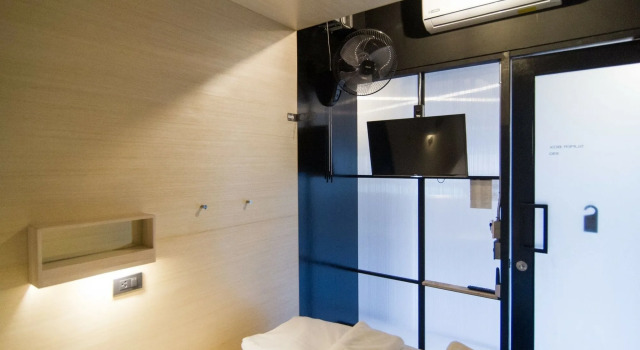Box Poshtel
