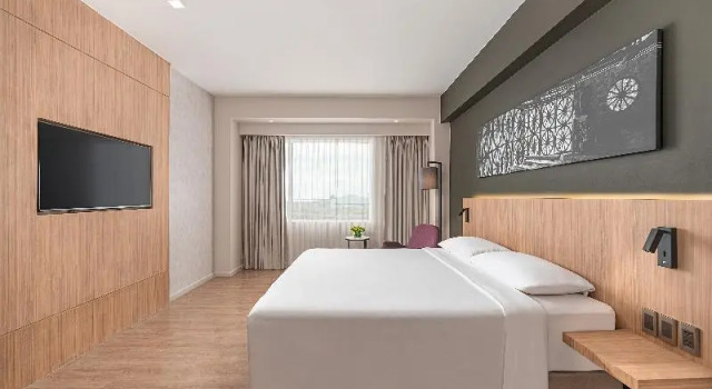 Полулюкс Standard Park Inn By Radisson Bacolod