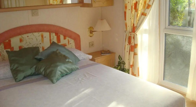 Бунгало с балконом Camping Rural Presa La Viñuela