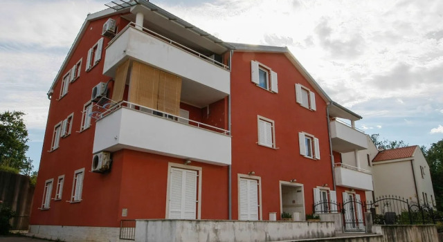 Apartment Sally, Prenota Appartamento Hotel a Isole Quarnerine con parcheggio, Parcheggio