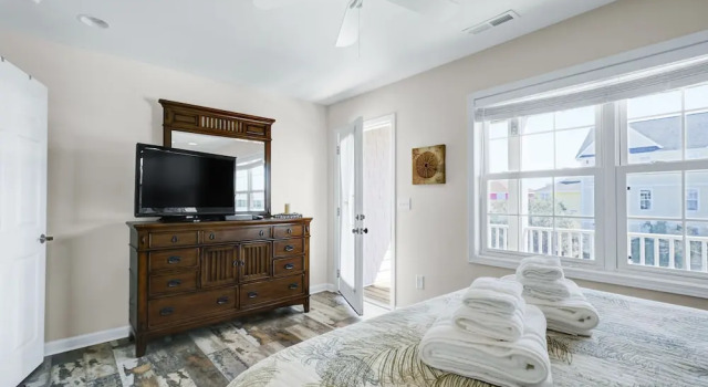 Swordfish #1 - 4 Br Duplex