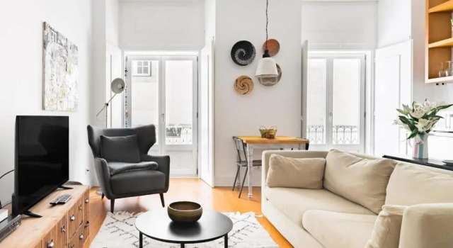 Апартаменты Charming & Modern Flat close to Time Out Market