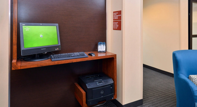 TownePlace Suites Detroit Commerce, Varaa Hotelli  