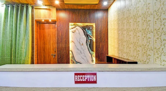 Fabhotel Raghunandan Inn