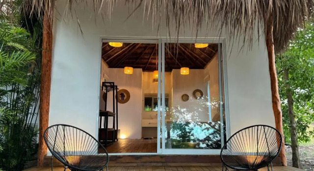 Бунгало Deluxe Casa Aakal Lagoon Front