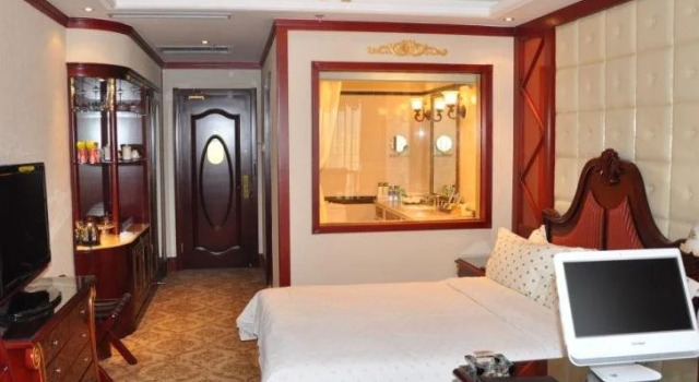 Jinjiang Grand Hotel, Book Hotel Hoteller i Tangshan med pool, Swimmingpool
