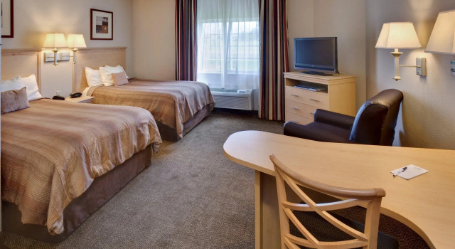 Четырёхместный люкс Candlewood Suites - Peoria at Grand Prairie by IHG