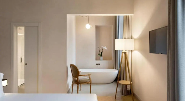 Deluxe huone Opera35 Suite&Studio