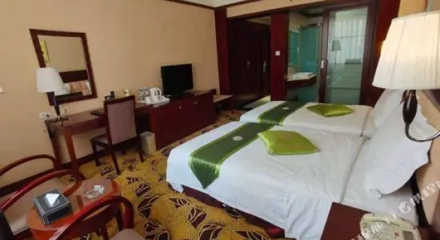 Люкс Business Golden Palace Hotel