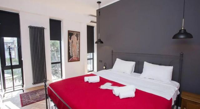 Wehost Apartment Left Bank, Book Apartment Hotels in Tbilisi Region with a Pool, Swimming Pool