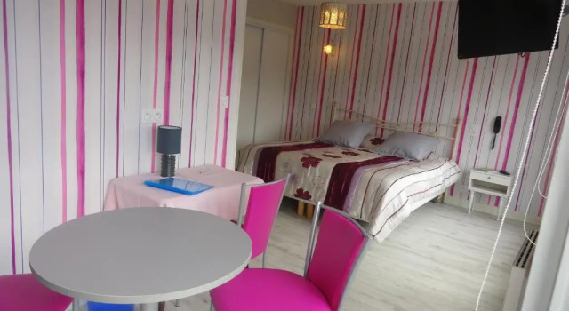 Номер Standard Logis Hôtel Restaurant SPA le Beau Site