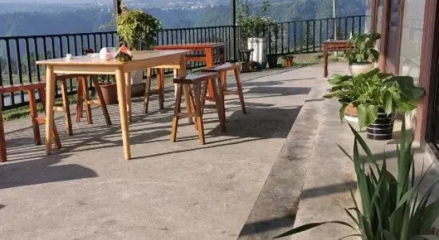 Dushan Guiyuan Tianju Country House, Buchen Sie Hotel Autonomer Bezirk Qiannan der Bouyei und Miao 