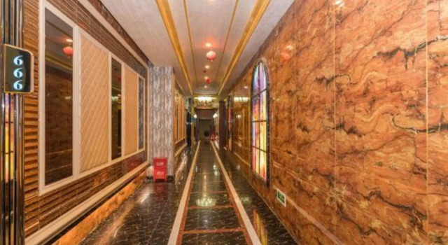 Jingyang Hotel, Prenota Hotel Hotel a Sichuan con parcheggio, Parcheggio