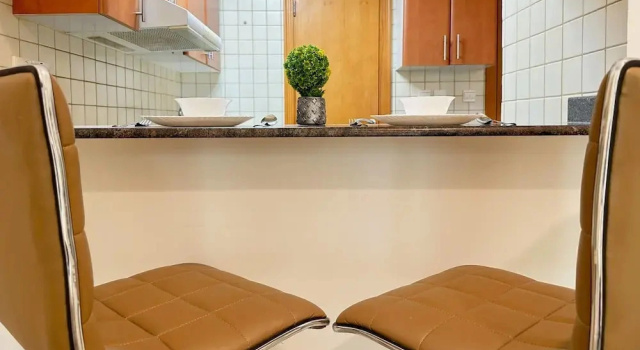 Studio w Balcony &RoofTop Pool in Marina, Забронировать Апартаменты/квартира Отели Эмирата Дубая с бассейном, рядом с Торговый центр The Beach, Бассейн