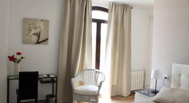 Hostal Landhaus, Varaa Lomakoti Hotellit Madridin maakunta pysäköinnillä, Pysäköinti
