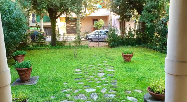Villa Puccini, Забронировать Вилла Отели Монтекатини-Терме 5 звезд, рядом с Montecatini Train Station, 5*