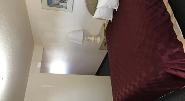 Номер Standard Colonial Motel