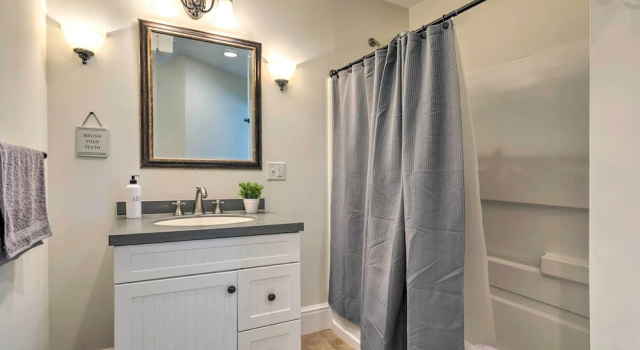 Апартаменты Mystic Refuge w/ Patio < 1 Mi to Downtown!