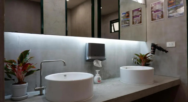 Двухместный номер Standard Peace Factory Hostel