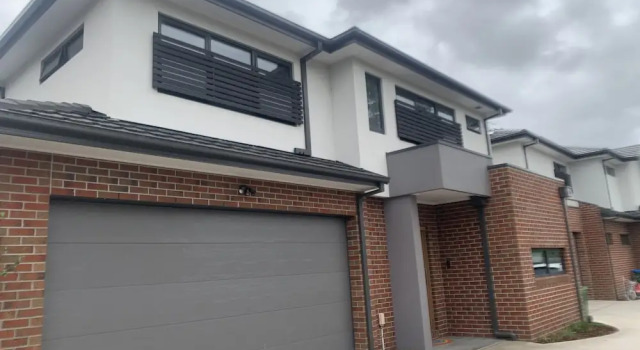 StayAU Modern 4BR Townhouse Bayswater, Varaa Lomakoti Bayswater Melbourne
