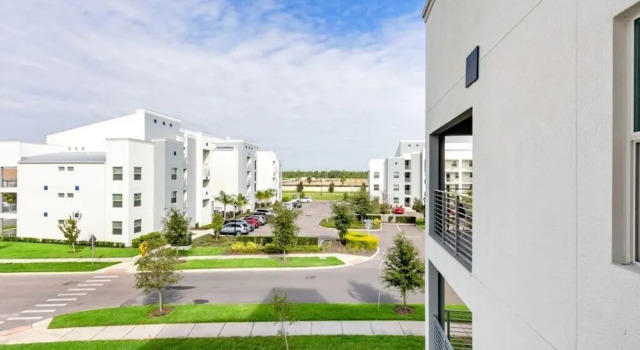 Beautiful 2 Bdrm 2 BA Condo