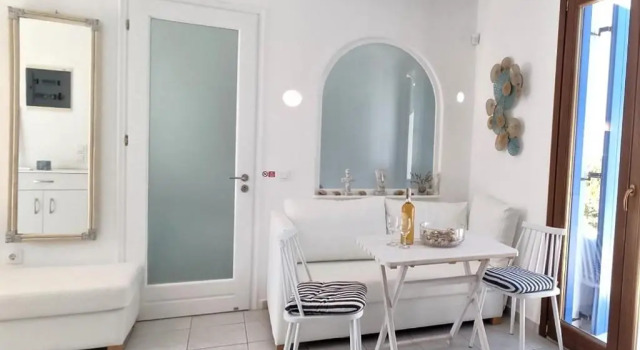 Апартаменты Olive Tree & Capari Mykonos Town Homes & Apartments with Pool