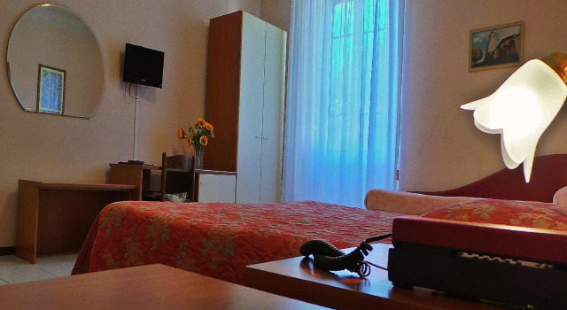 Четырёхместный номер Standard Hotel Roma