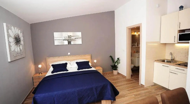 Студия с балконом Top Center Zadar Studio Apartments