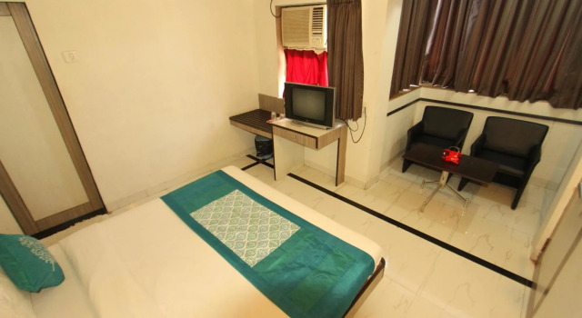 Vista Rooms at Mashal Chowk, Rezervovat Hotel Wellness hotely v Daman, SPA
