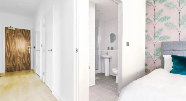 Апартаменты City Centre Manchester 2 Bed Apartment