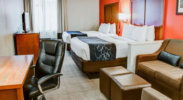 Четырёхместный люкс Comfort Suites Tyler South