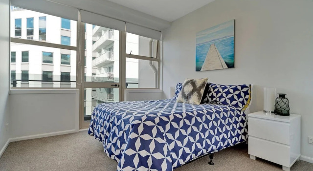 Central 12th floor Apt Harbour Views