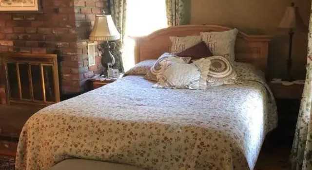 Люкс Deluxe Aiken Manor B&B