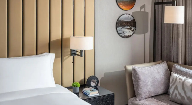 Двухместный люкс Executive New World Saigon Hotel