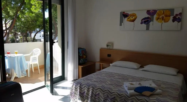 Семейный номер Standard с балконом Hotel Marebello