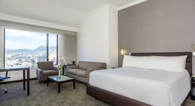 Двухместный номер Premium NH Collection Quito Royal