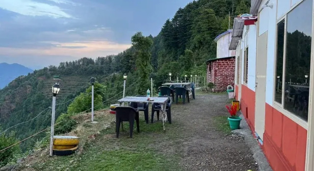Hotel O snow breeze adventures, Rezervovat Hotel Dhanaulti Uttarakhand