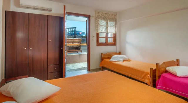 Студия Economy Stavros House